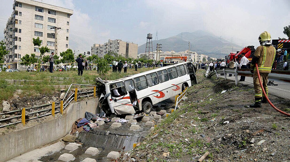 واژگونی اتوبوس دانش آموزان - اتوبان یادگار امام
