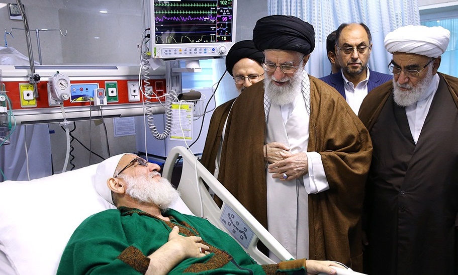 تصاویر : عیادت رهبر معظم انقلاب اسلامی از آیت الله هاشمی شاهرودی