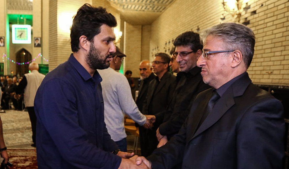 تصاویر : هنرمندان در مراسم ترحیم والده 