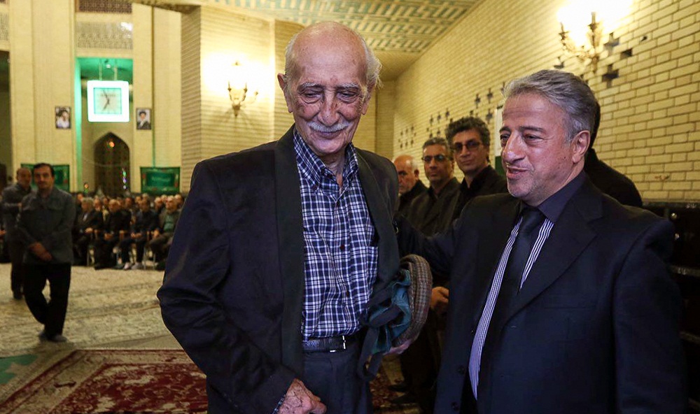 تصاویر : هنرمندان در مراسم ترحیم والده 