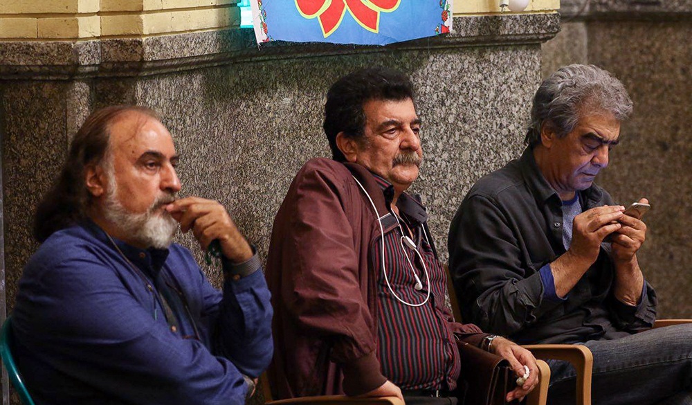 تصاویر : هنرمندان در مراسم ترحیم والده 