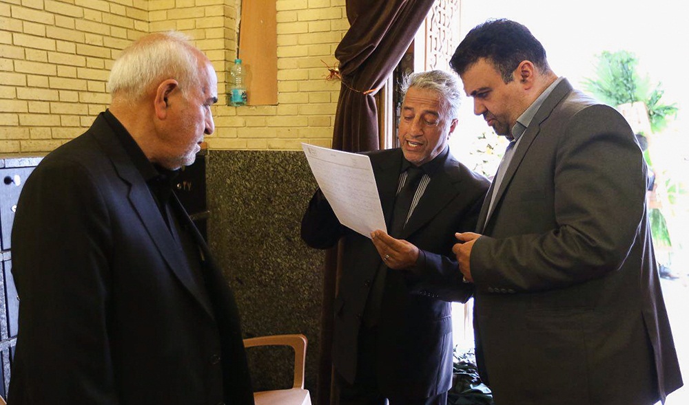 تصاویر : هنرمندان در مراسم ترحیم والده 