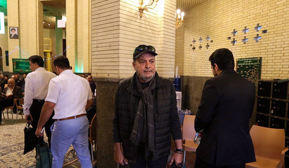 تصاویر : هنرمندان در مراسم ترحیم والده 