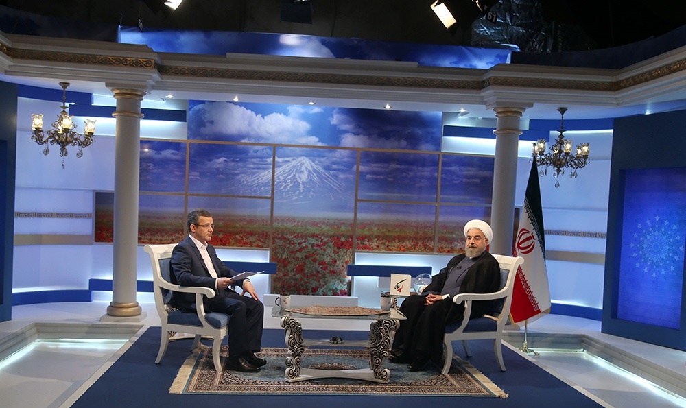 عکس/ رئیس‌جمهور در برنامه گفتگو با ایرانیان خارج از کشور