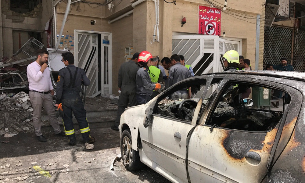 تصاویر : خسارات آتش‌سوزی هایپرمارکت شیراز