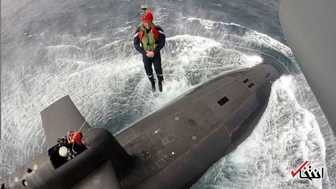 تصاویر : فرود رییس جمهور فرانسه روی زیردریایی اتمی!