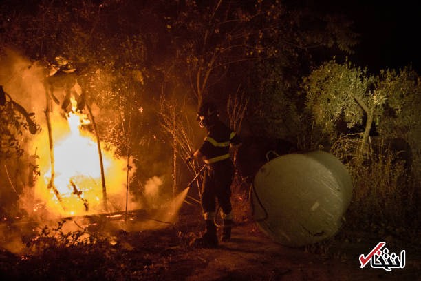تصاویر : آتش‌سوزی در جنگل‌های دامنه کوه آتشفشان ایتالیا