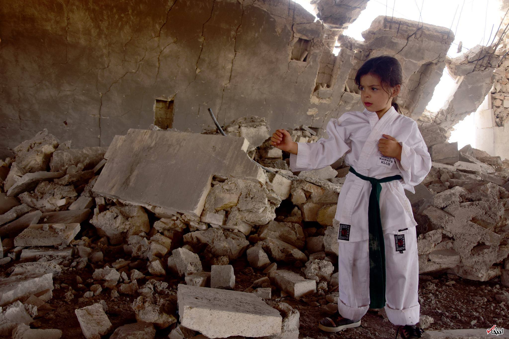 تصاویر: رویای قهرمانی دختری در میان خرابه‌های حلب