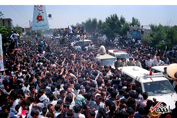 تصاویر : ورود آزادگان سرافراز به میهن اسلامی؛ مردان مجاهد و مقاوم