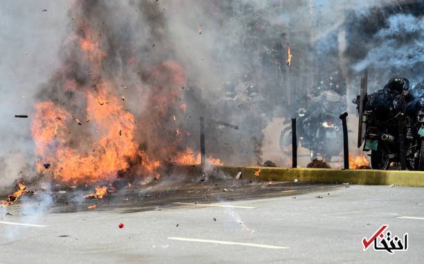 تصاویر : آتشی که به جان نیروهای پلیس ونزوئلا افتاد