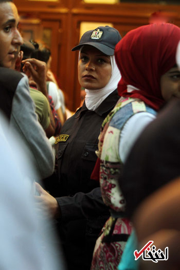 تصاویر : استقرار پلیس های زن برای جلوگیری از آزار جنسی دختران