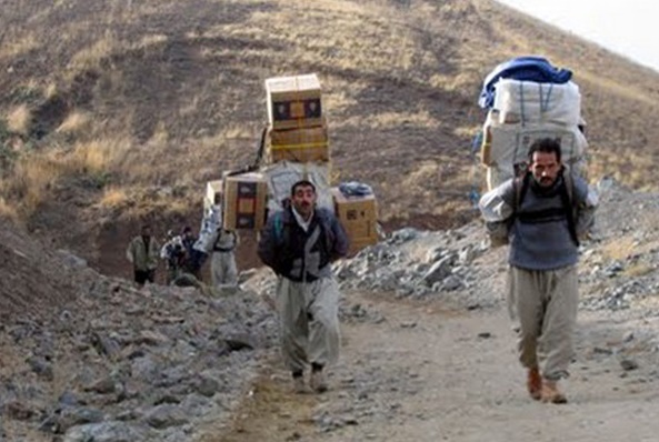 دادستان نظامی کردستان: بازداشت ۵ متهم در جریان حادثه مرگ دو کولبر