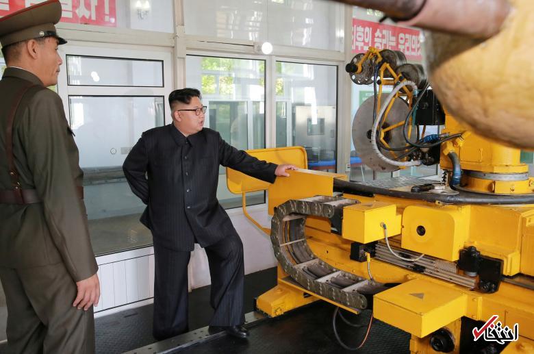 عکس/ بازدید رهبر کره شمالی از موسسه تولید مواد شیمیایی