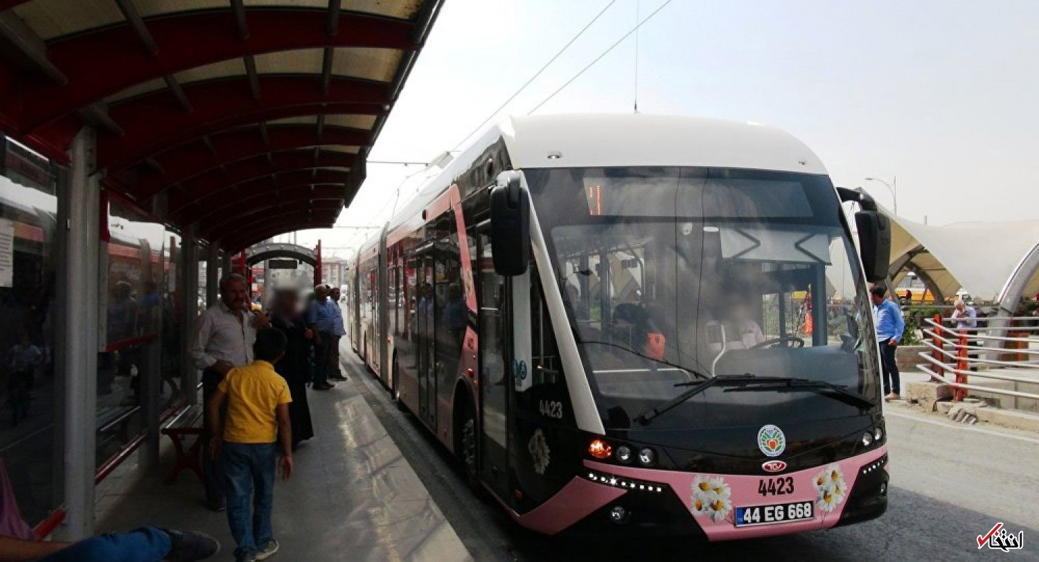 عکس/ آغاز به کار  اتوبوس ویژه زنان در ترکیه