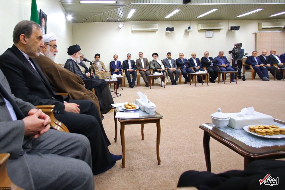 تصاویر : دیدار رییس جمهور و اعضای هیأت دولت با رهبر انقلاب