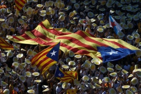 اتحادیه اروپا خطاب به مقامات اسپانیا و کاتالونیا:خشونت هرگز نمی‌تواند ابزار سیاست‌ورزی باشد