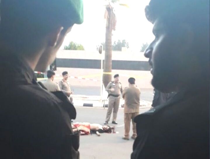 عکس/حمله مسلحانه به کاخ پادشاهی عربستان در جده