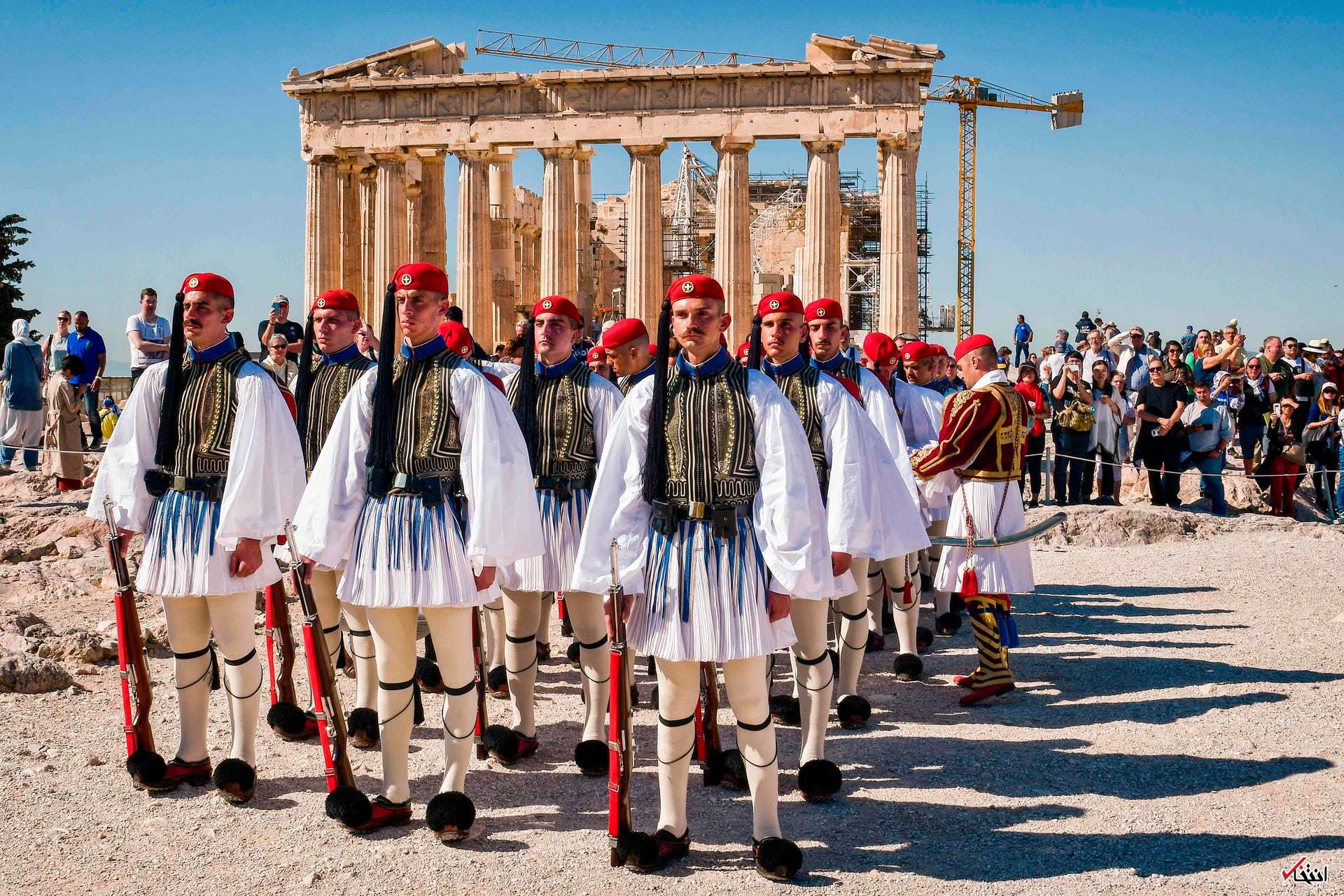 Человек живущий в греции. Греки. Греция люди. Греция греки. Традиции Греции.