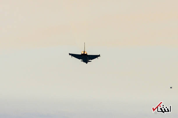 عکس/ لحظه سقوط جنگنده یورو فایتر ایتالیا در دریا