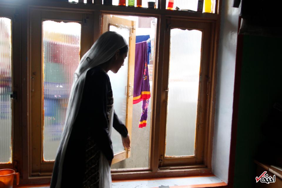 تصاویر : بحران بریدن موی زنان کشمیر در خواب تصاویر : بحران بریدن موی زنان کشمیر در خواب