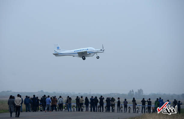 عکس/ پرواز موفقیت آمیز هواپیمای بدون خلبان