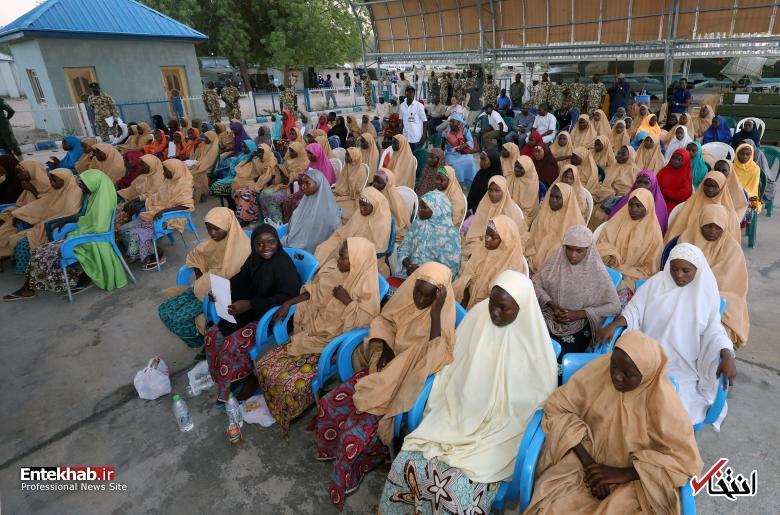 عکس/ آزادی دختران نیجریه‌ای ربوده شده توسط بوکوحرام