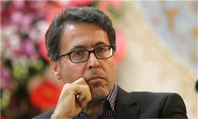انصاری لاری بار دیگر بر انصراف از نامزدی شهرداری تهران تاکید کرد
