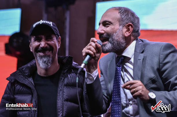 تصاویر : رهبر مخالفان ارمنستان روی سن کنسرت