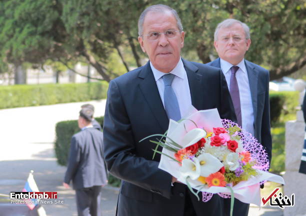 تصاویر : ادای احترام لاوروف به رهبران فقید کره شمالی