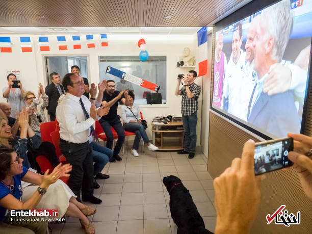 عکس/ اولاند با معشوقه خود درحال تماشای مسابقه فرانسه و اروگوئه