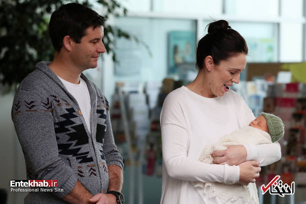 عکس/ مرخص شدن نخست وزیر نیوزیلند پس از زایمان