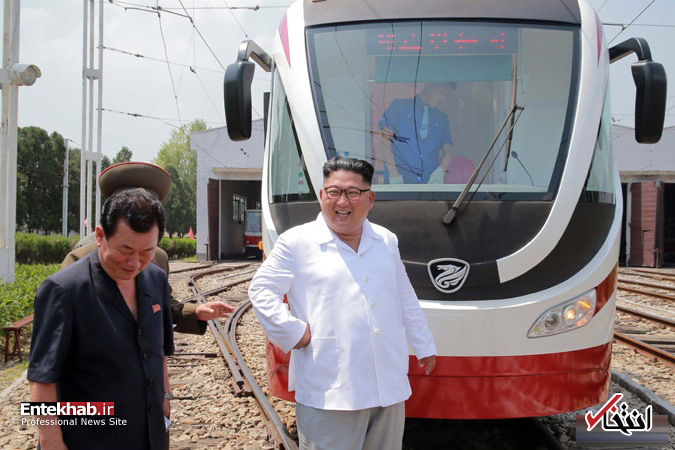 تصاویر : بازدید رهبر کره شمالی از  کارخانه تولید اتوبوس‌های برقی و تراموا