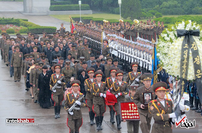 تصاویر : کیم جونگ اون در مراسم تشییع