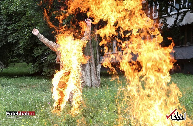 عکس/ خودسوزی یک نظامی ارتش اوکراین