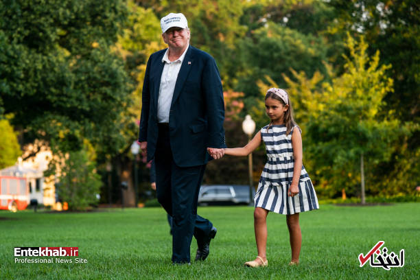 عکس/ بازگشت ترامپ و دخترش از تعطیلات