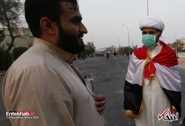 عکس/ یک روحانی در اعتراضات بصره