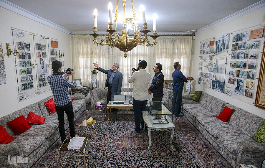 خانه انقلاب