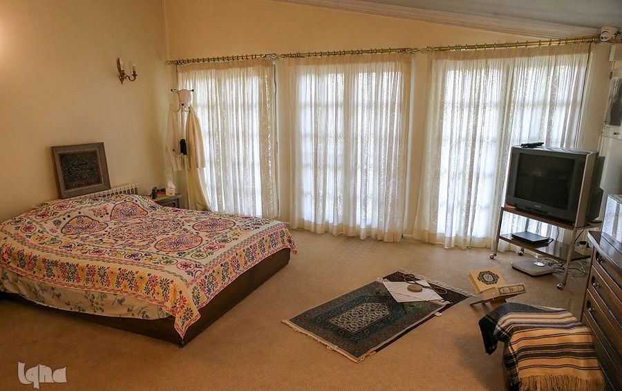 خانه انقلاب