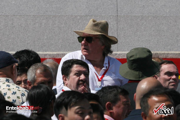 عکس/ بازیگر مشهور فرانسوی در رژه نیروهای ارتش کره شمالی