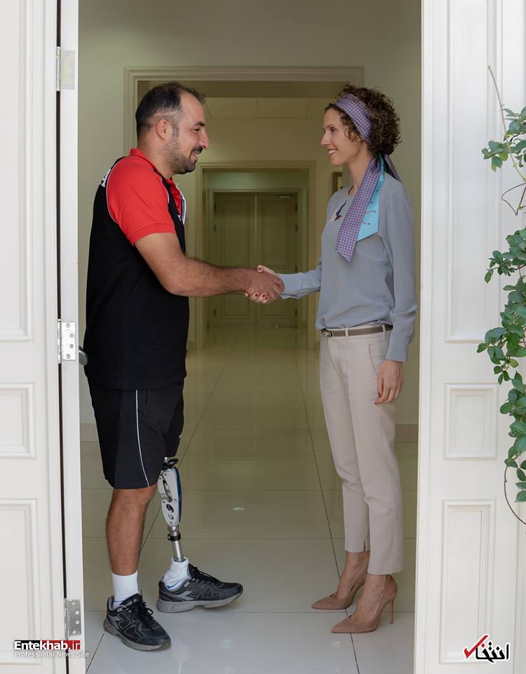 عکس/ استقبال اسماء اسد از یک جانباز