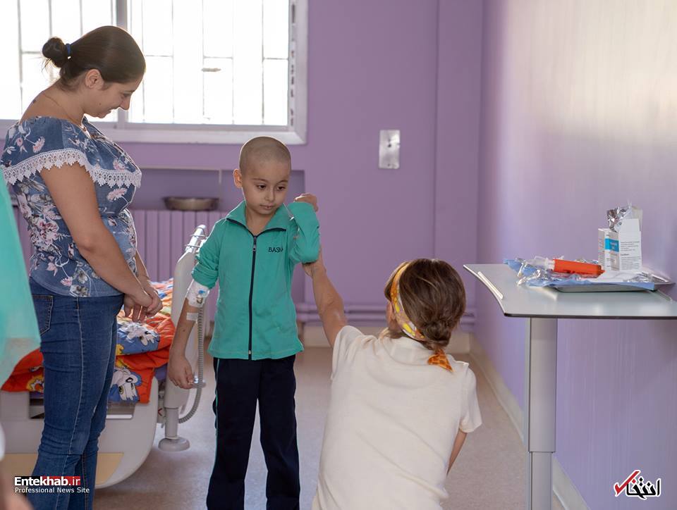 عکس/ همسر بشار اسد به دیدن کودکان سرطانی رفت