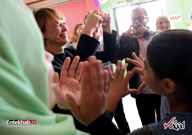 تصاویر : لحظات شاد همسر رئیس جمهور آلمان در میان آوارگان فلسطینی