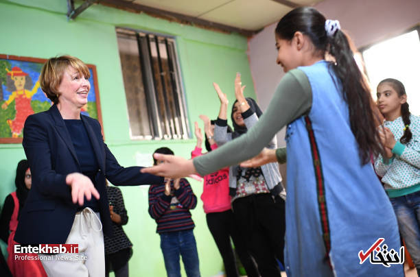 تصاویر : لحظات شاد همسر رئیس جمهور آلمان در میان آوارگان فلسطینی