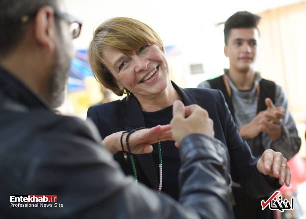 تصاویر : لحظات شاد همسر رئیس جمهور آلمان در میان آوارگان فلسطینی