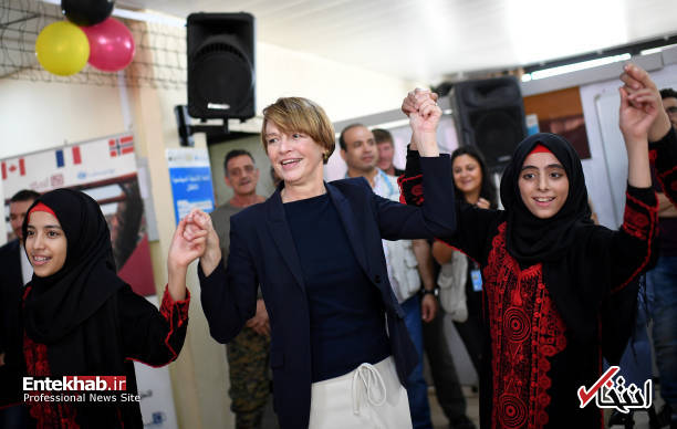 تصاویر : لحظات شاد همسر رئیس جمهور آلمان در میان آوارگان فلسطینی