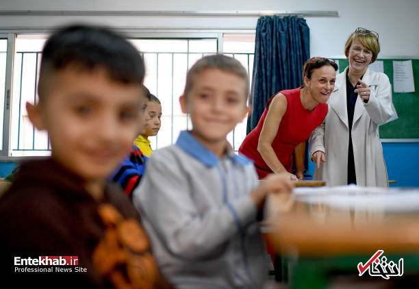 تصاویر : لحظات شاد همسر رئیس جمهور آلمان در میان آوارگان فلسطینی