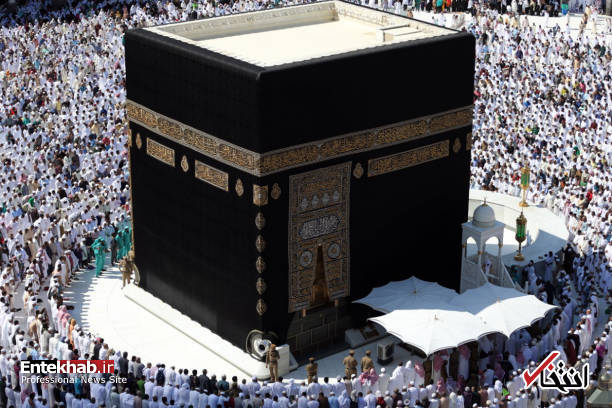 عکس/ اقامه نماز غایب بر جمال خاشقجی در مکه