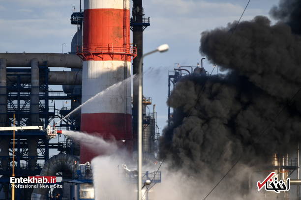 عکس/ آتش سوزی در پالایشگاه نفت گازپروم روسیه