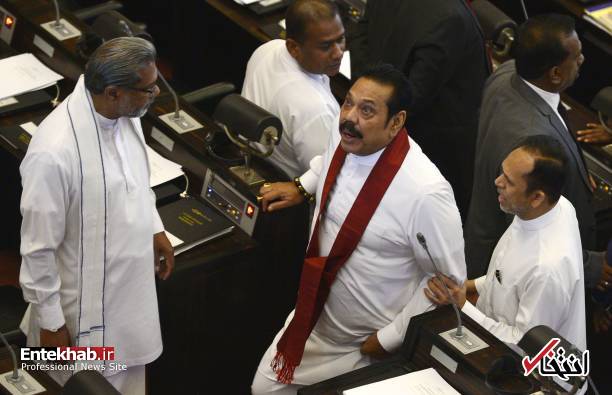 عکس/ درگیری نمایندگان در پارلمان سریلانکا