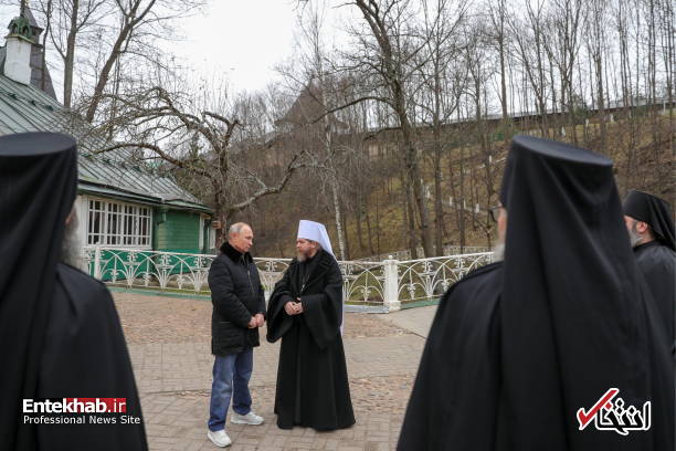 عکس/ بازدید پوتین از صومعه ای در یک غار